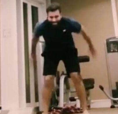 रोहित ने चहल का उड़ाया मजाक, बोले- मेरा बच्चा ऐसे फील्डिंग करता है