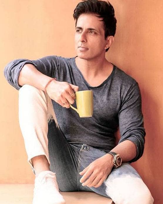 केरल में फंसीं 177 महिला मजदूरों को सोनू सूद ने फ्लाइट से भेजा घर