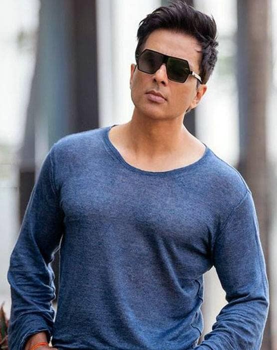 केरल में फंसीं 177 महिला मजदूरों को सोनू सूद ने फ्लाइट से भेजा घर