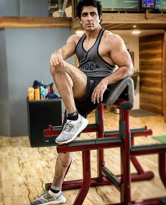 केरल में फंसीं 177 महिला मजदूरों को सोनू सूद ने फ्लाइट से भेजा घर