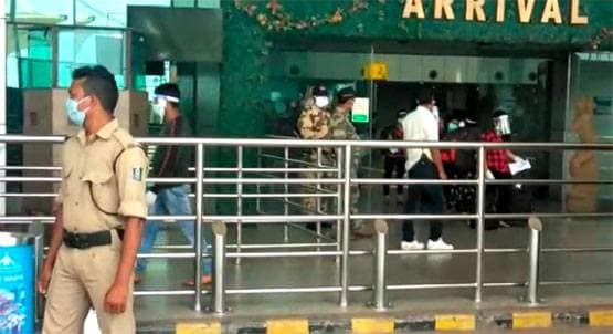 केरल में फंसीं 177 महिला मजदूरों को सोनू सूद ने फ्लाइट से भेजा घर