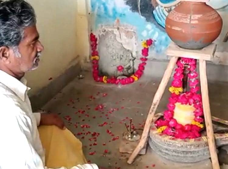 यहां शिव मंदिर से पार्वती की मूर्ति चुराते हैं कुंवारे, अनूठी है वजह