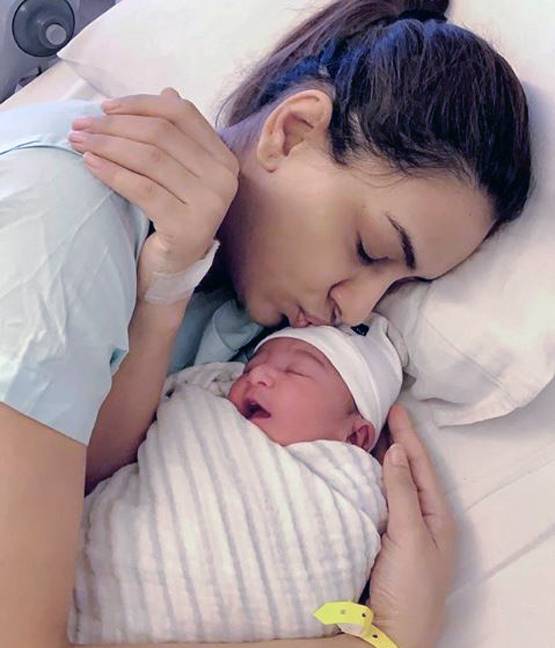 पोस्ट डिलीवरी इतनी जल्दी कैसे पाई फिट बॉडी, स्मृति खन्ना का खुलासा