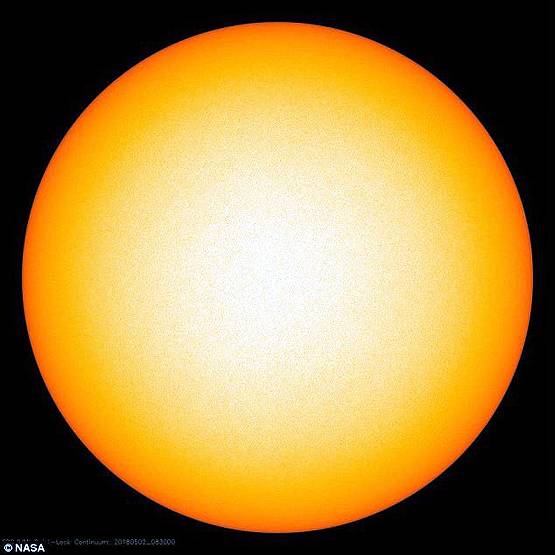 सूरज भी लॉकडाउन में, क्या पूरी पृथ्वी पर जम जाएगी बर्फ?