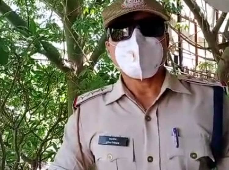 थाने से लौट फूट-फूट कर रोया कारोबारी, फिर कमरे में लगा ली फांसी