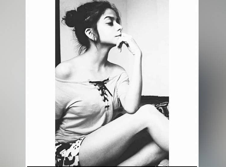 क्राइम पेट्रोल की एक्ट्रेस ने लगाई फांसी, लॉकडाउन में काम हो गया था 'लॉक'