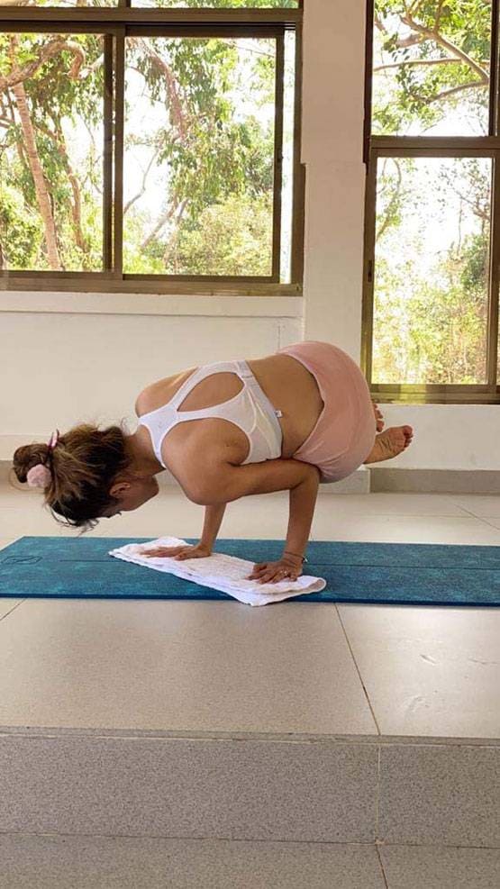 उतरन फेम टीना दत्ता के लिए वेकेशन बना लॉकडाउन, सीख रही हैं योग भी