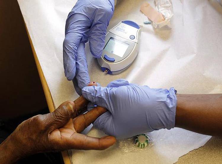 कोरोना वैक्सीन: अब इस देश ने जगाई उम्मीद, चूहों पर ट्रायल सफल