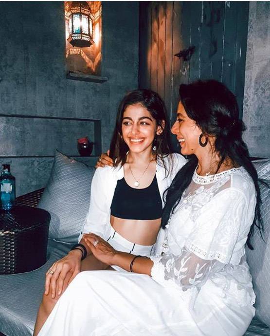 बच्चों के कहने पर दोबारा शादी करेंगी पूजा बेदी, 'आसान नहीं था फैसला'