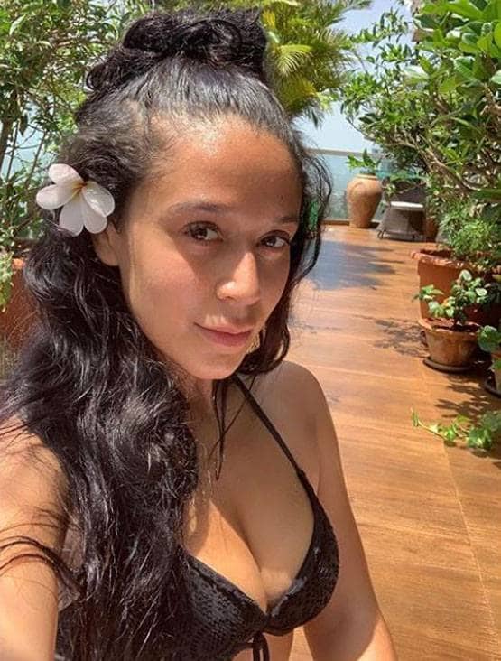 टाइगर श्रॉफ की बहन का बोल्ड अवतार, बिकिनी लुक में तस्वीरें वायरल