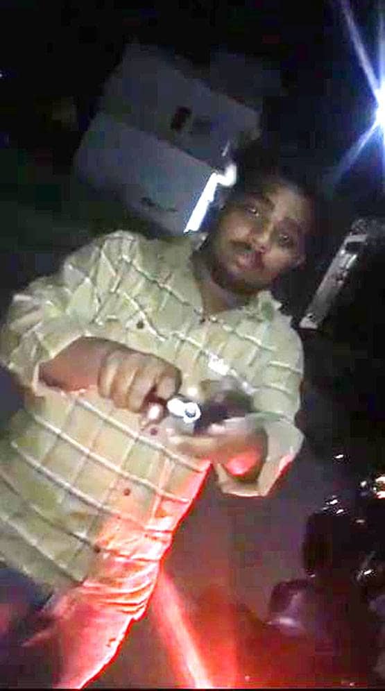 तमंचे और पिस्तौल के साथ टिकटॉक वीडियो बनाने वाले तीन युवक गिरफ्तार