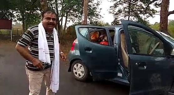 ई पास होने के बाद भी पुलिस ने बॉर्डर पर रोका, बुजुर्ग की हार्ट अटैक से मौत