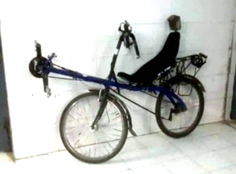 11 देशों की यात्रा पर साइकिल से निकला टूरिस्ट लॉकडाउन में फंसा तो...