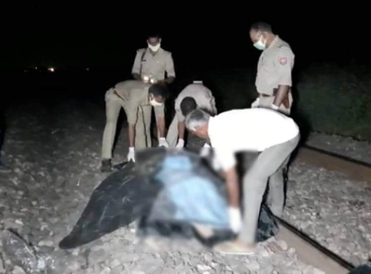 पति ने लगाया बदचलन होने का आरोप, बेटे-बेटियों के साथ रेल से कटी पत्नी