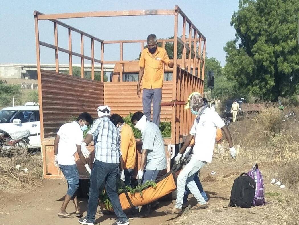 घर लौटने की आस, पटरी पर टूट गई सांस, औरंगाबाद हादसे का ऐसा था मंजर