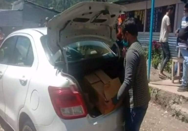 उत्तराखंड: सरकारी गाड़ी लेकर बिना पास के पहुंचे मंत्री के बेटे, हंगामा