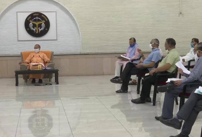 योगी सरकार का 20 लाख रोजगार का प्लान, मुंबई-दिल्ली नहीं लौटेंगे मजदूर?