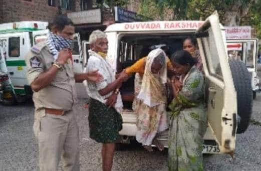 विशाखापट्टनम: गैस लीक का भयावह मंजर, सड़क पर ही गिरने लगे लोग