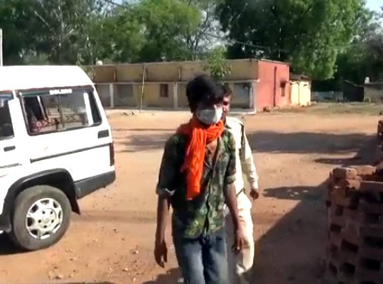 3 साल पहले जिस बेटे का किया था अंतिम संस्कार, वो लॉकडाउन में लौट आया