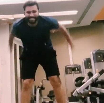 रोहित ने चहल का उड़ाया मजाक, बोले- मेरा बच्चा ऐसे फील्डिंग करता है