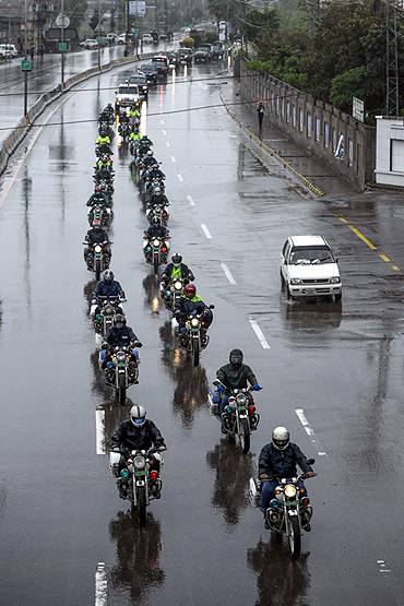 बलूचिस्तान में हिंसक प्रोटेस्ट से डरी PAK फौज, सुरक्षा पोस्ट छोड़कर भागे जवान
