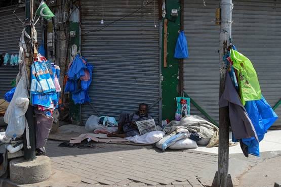 लॉकडाउन पर इमरान खान के बोल- भारत में गरीब भूख से मर रहे