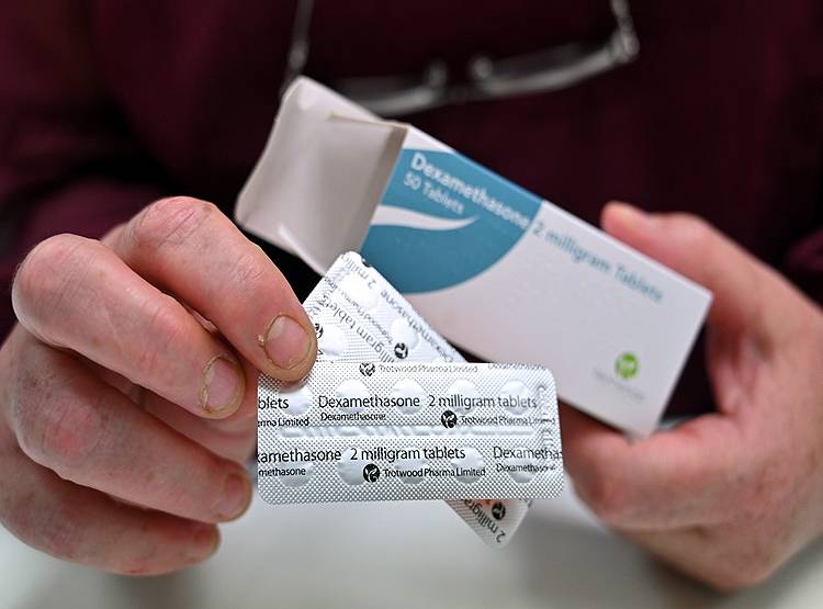 कोरोना का मिला सस्ता इलाज, महीनों से दवा जमा कर रहा था ये देश