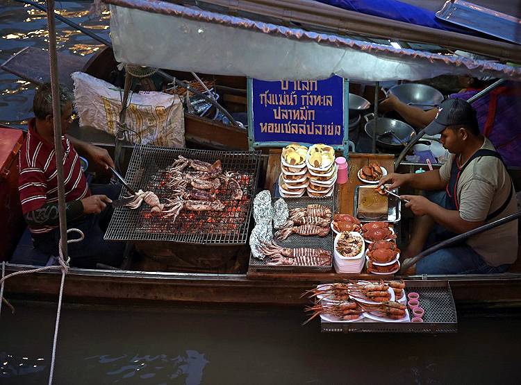 खाने का ऑर्डर पूरा नहीं कर पाने पर रेस्टोरेंट मालिकों को 1500 साल की जेल