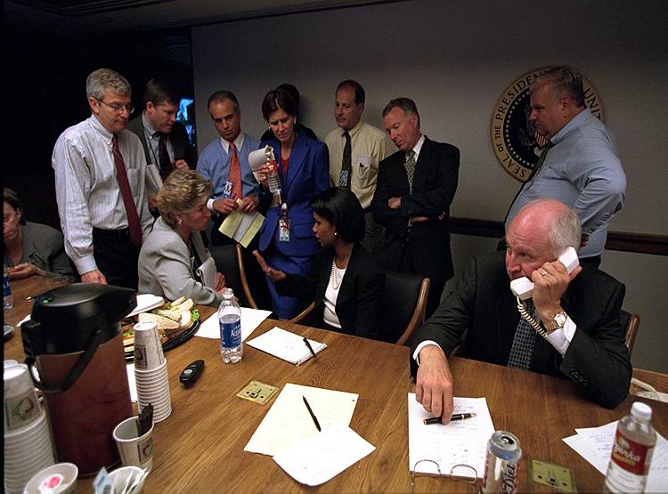 19 साल बाद अमेरिकी राष्ट्रपति जिस बंकर में गए, देखिए उसकी तस्वीरें...