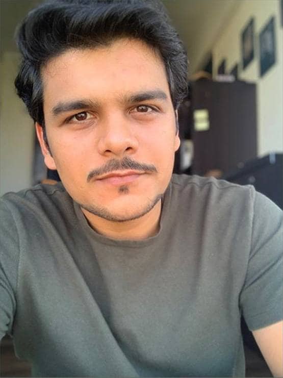 8 साल तक टप्पू बन जीता फैन्स का दिल, अब छोटे पर्दे से गायब हैं भव्य