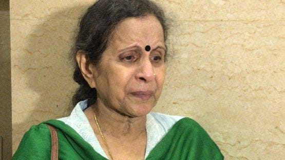 सुशांत को यादकर रो पड़ीं उनकी ऑनस्क्रीन मां, कहा- सब मिला, फिर सुसाइड क्यों