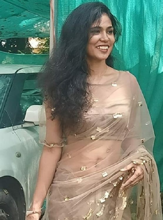 एक्टिविस्ट रेहाना फातिमा ने टॉपलेस होकर अपने बच्चों से बनवाई पेंटिंग, FIR