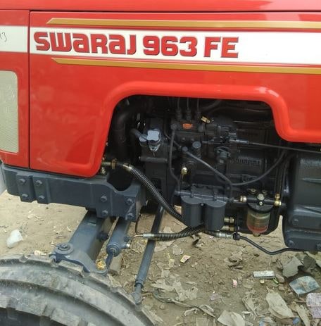 धोनी नए ट्रैक्टर से करते दिखे ऑर्गेनिक खेती, VIDEO वायरल