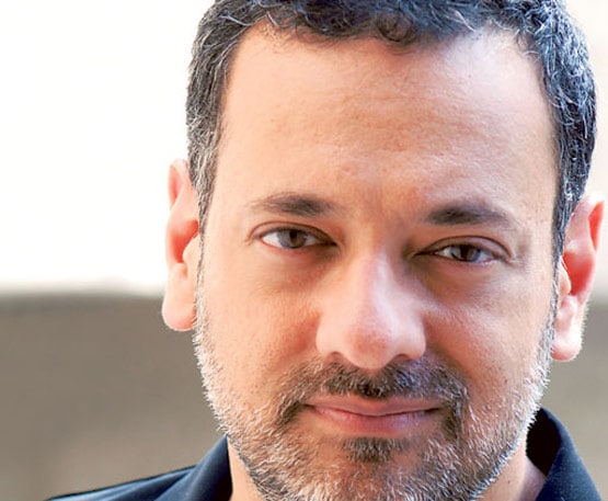 कोरोना की चपेट में आ चुके 8 पाकिस्तानी सेलेब्स, बताया क्या ले रहे ट्रीटमेंट