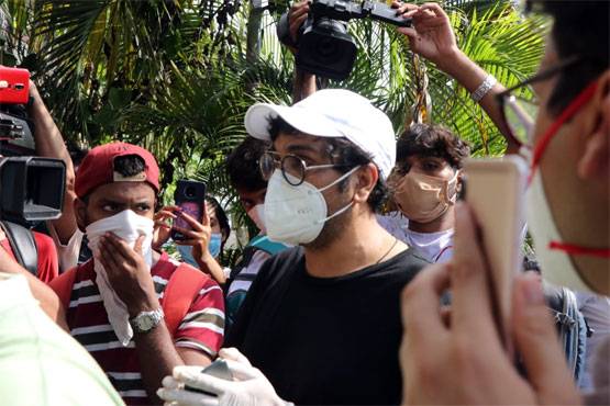 सुशांत के घर पहुंचे मुकेश छाबड़ा, डायरेक्टर संग की थी आखिरी फिल्म