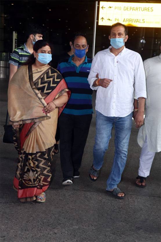 सुशांत को अ‍लविदा कहने श्मशान घाट पहुंची थीं करीबी दोस्त रिया