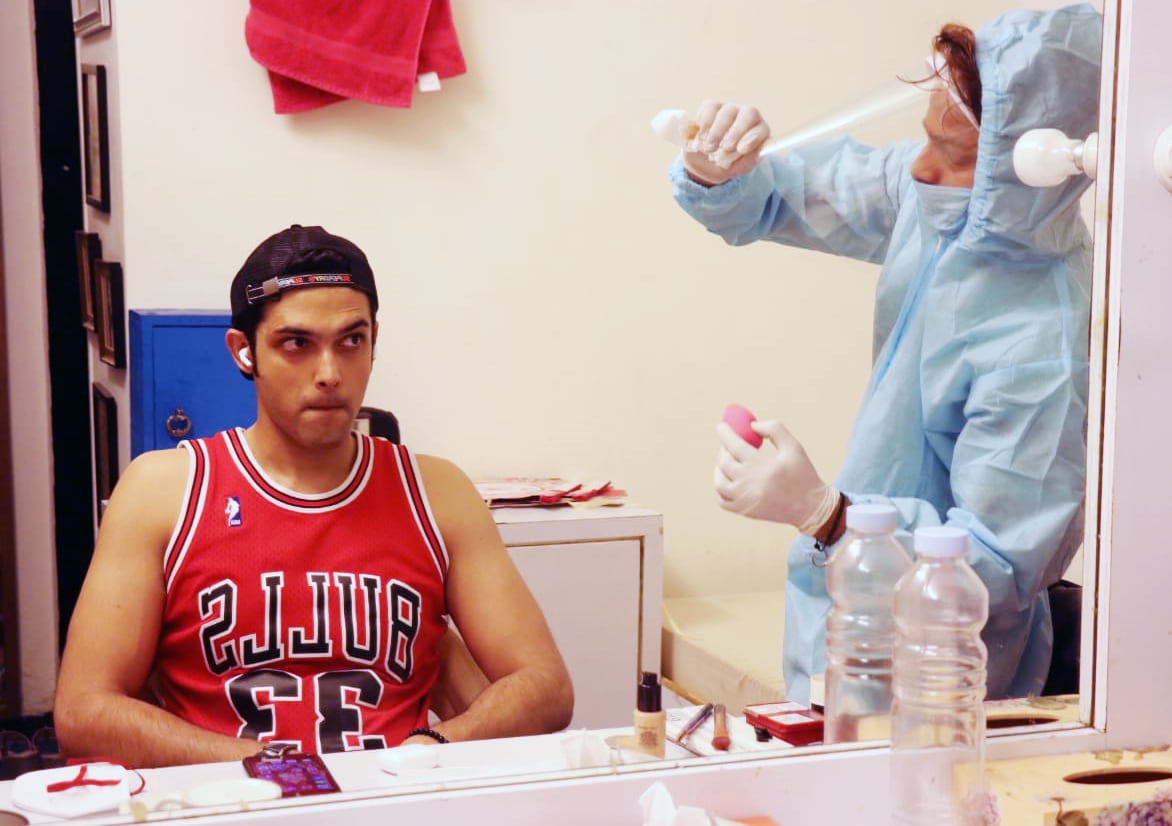 शुरू हुई कसौटी की शूटिंग, सेट्स पर मास्क लगाए नजर आए पार्थ समथान