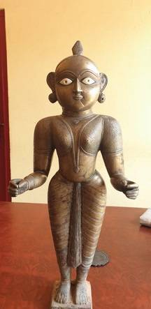 नदी में मछली पकड़ रहे बच्चों के पैर में कुछ चुभा, निकली ये बेशकीमती चीज