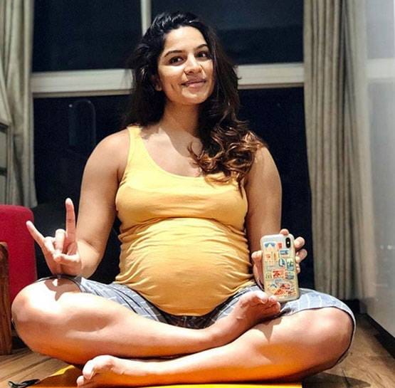 मां बनीं कुमकुम भाग्य फेम एक्ट्रेस शिखा सिंह, दिया बेटी को जन्म