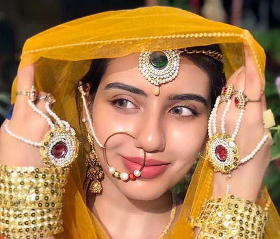 चर्चा में PAK एक्ट्रेस माहिरा की हमशक्ल, तस्वीरें देख आप भी खा जाएंगे धोखा