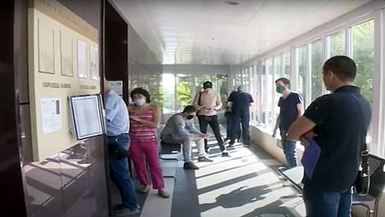 कोरोना के बाद नया संकट, रूस में खून पीने वाले कीड़ों का हमला