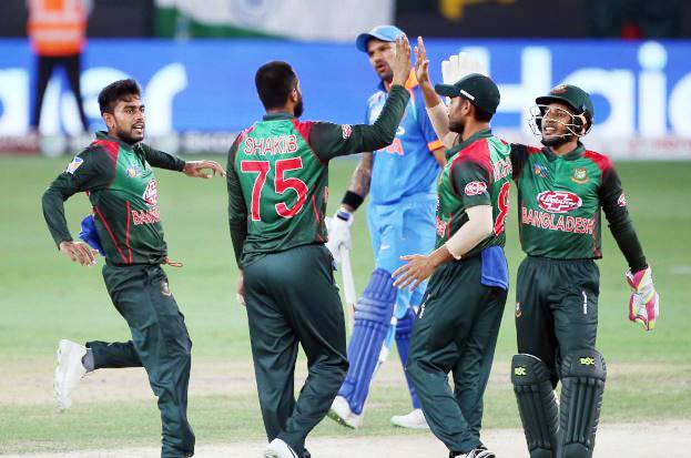 पाकिस्तान के खड़े किए हाथ? इस देश में हो सकता है एशिया कप 2020