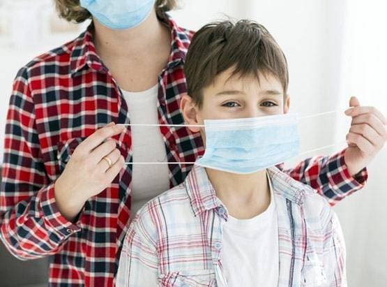 तीन तरीके से फैल रहा कोरोना संक्रमण, जानें किसके क्या हैं लक्षण