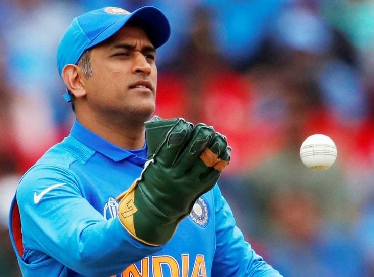 'धोनी अभी भी हैं, उनको रिप्लेस करना मुश्किल', बैटिंग कोच ने किया साफ