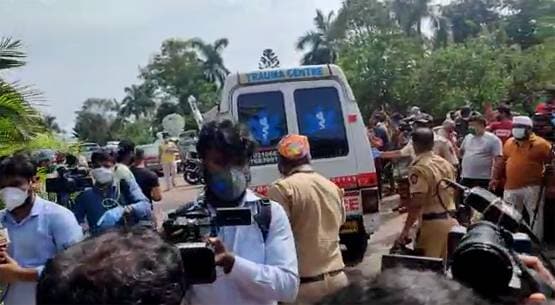 सुशांत सिंह राजपूत के सुसाइड के बाद पोस्टमार्टम के लिए ले जाई गई बॉडी