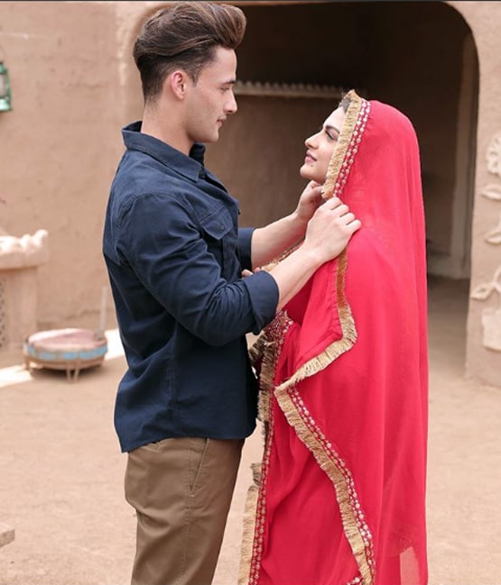 हिमांशी के बाद इस एक्ट्रेस संग रोमांस करेंगे आसिम, रिलीज होगा नया गाना