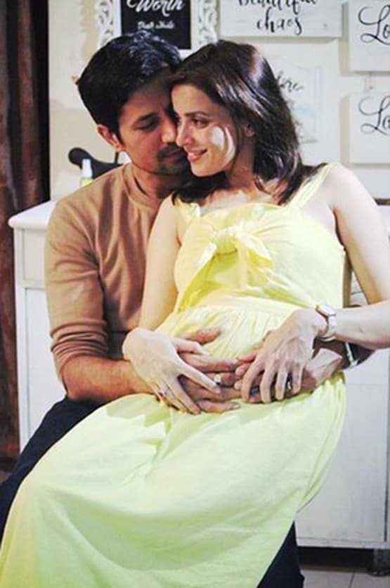 नन्हे बेटे को गले से लगाए दिखीं एकता कौल, पति सुमीत ने बताया शानदार मां