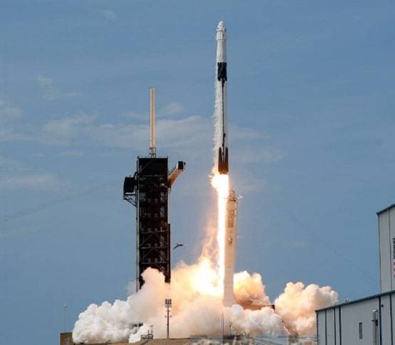 जब धरती से 402 KM ऊपर एस्ट्रोनॉट ने रचा इतिहास, ISS में ऐसे हुई एंट्री