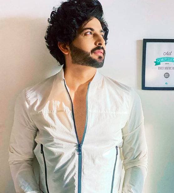 कुंडली भाग्य फेम एक्टर धीरज धूपर ने बदला लुक, फैंस को आया पसंद