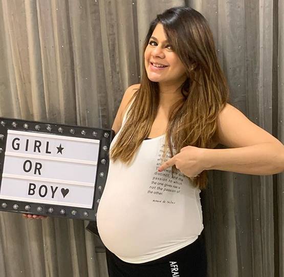 मां बनने वाली हैं कुसुम फेम एक्ट्रेस, बेबी बंप फ्लॉन्ट कर दिया खास मैसेज